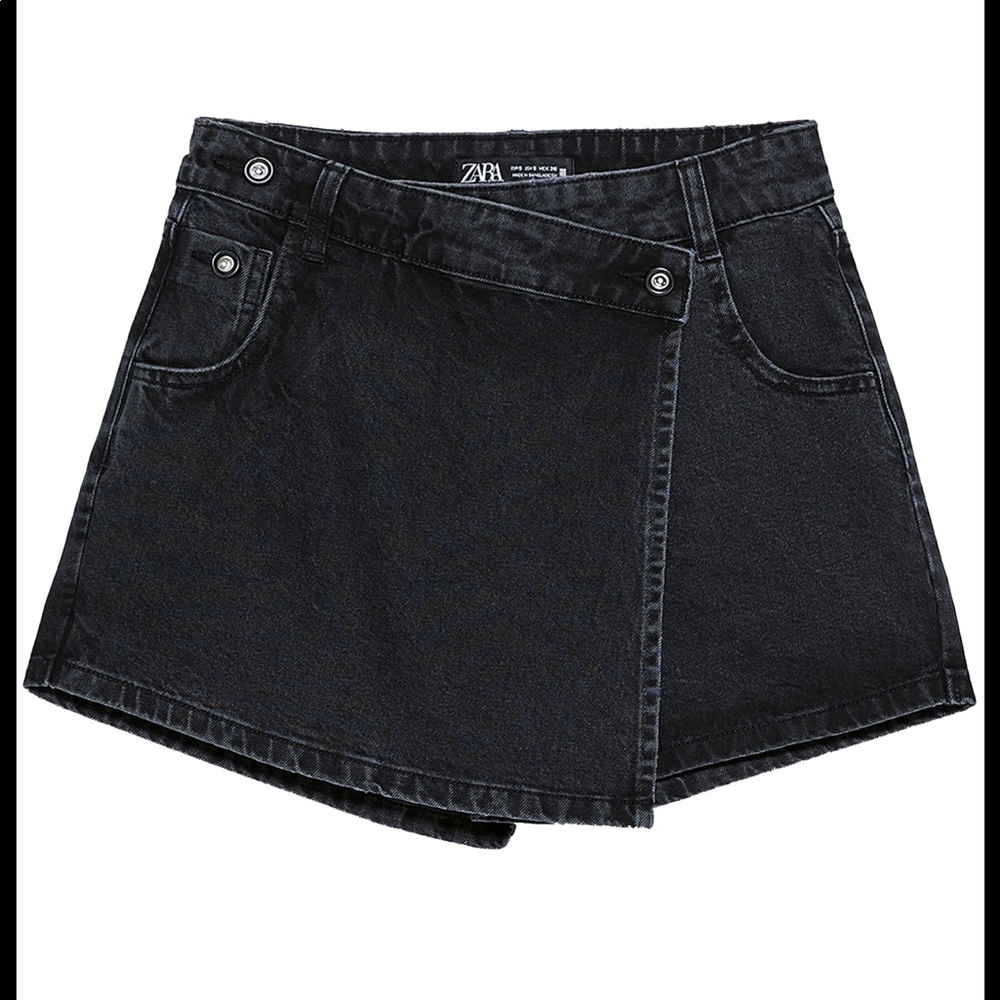 Zara - Denim Skort - Size M - NWT
